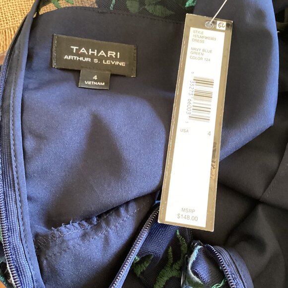 Tahari NWT Navy Blue Floral Embroidered Sheer Mesh Overlay Dress‎ Size 4 W/ Long - Picture 2 of 9
